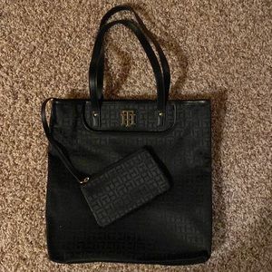 Tommy Hilfiger Purse (Black)